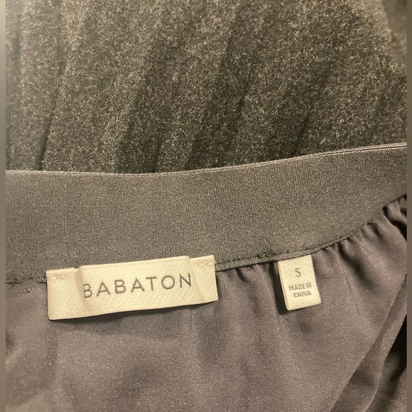 Babaton pleated midi skirt - Picture 3 of 3